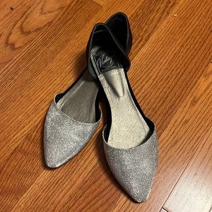 Vintage by Jeffrey Campbell flats : 8 Show no signs of wear 🤩🤩🤩🤩🤩🤩❤️🤩🤩